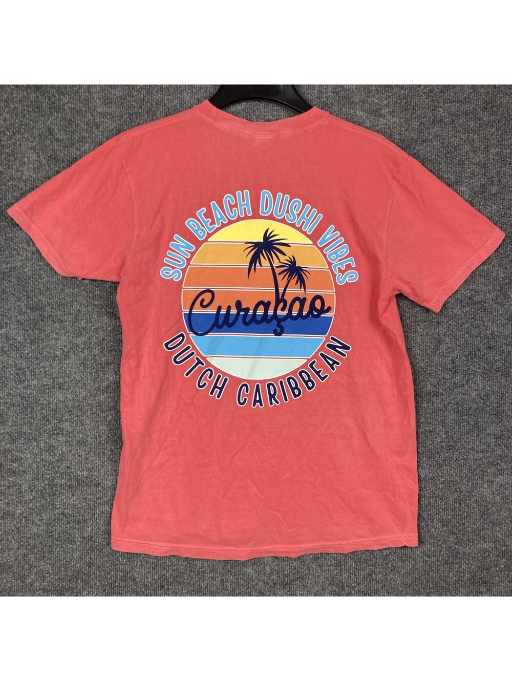 Curacao Mens Size Medium Salmon Sun Beach Dushi Vibes Caribbean SS Shirt NWT